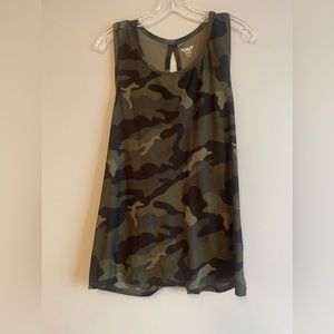 Set of 2 old navy workout tanks